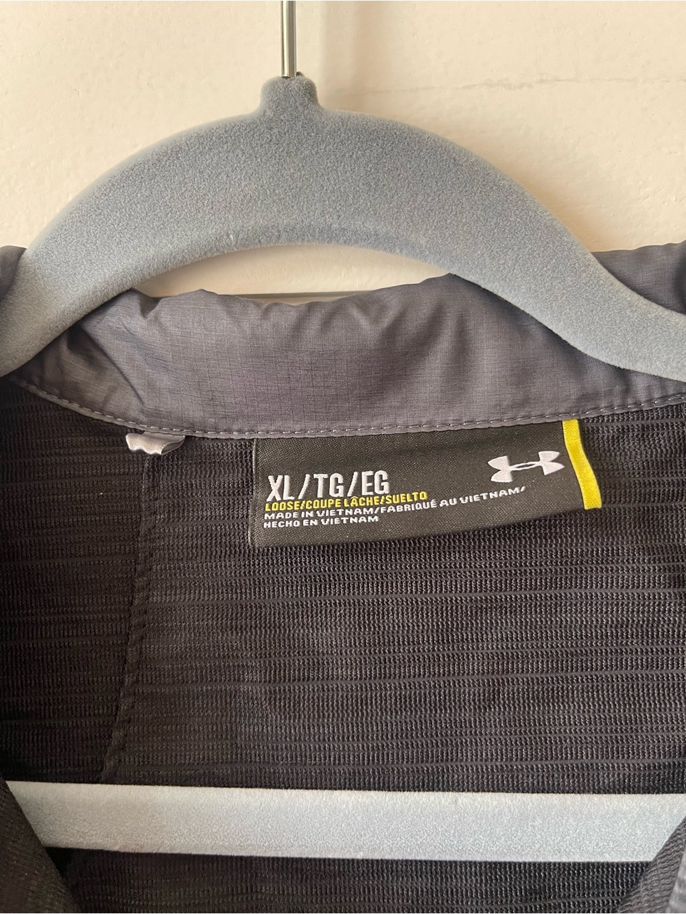 Under Armour Men's Charcoal Full-Zip Windbreaker Jacket - Picture 2 of 3